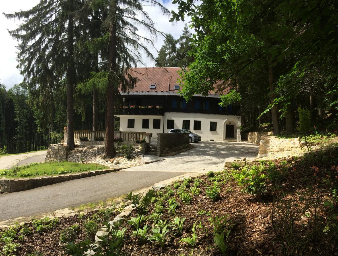 Hunting Lodge Vitkov Sokolov Ngoại thất bức ảnh