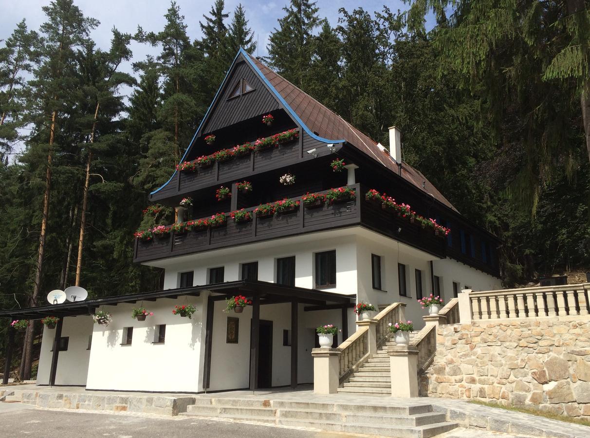 Hunting Lodge Vitkov Sokolov Ngoại thất bức ảnh